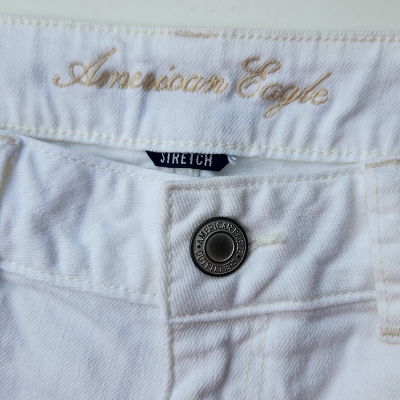American Eagle Outfitters Women's Shorts in White - Stretch Material - Size 12 - Picture 3 of 10